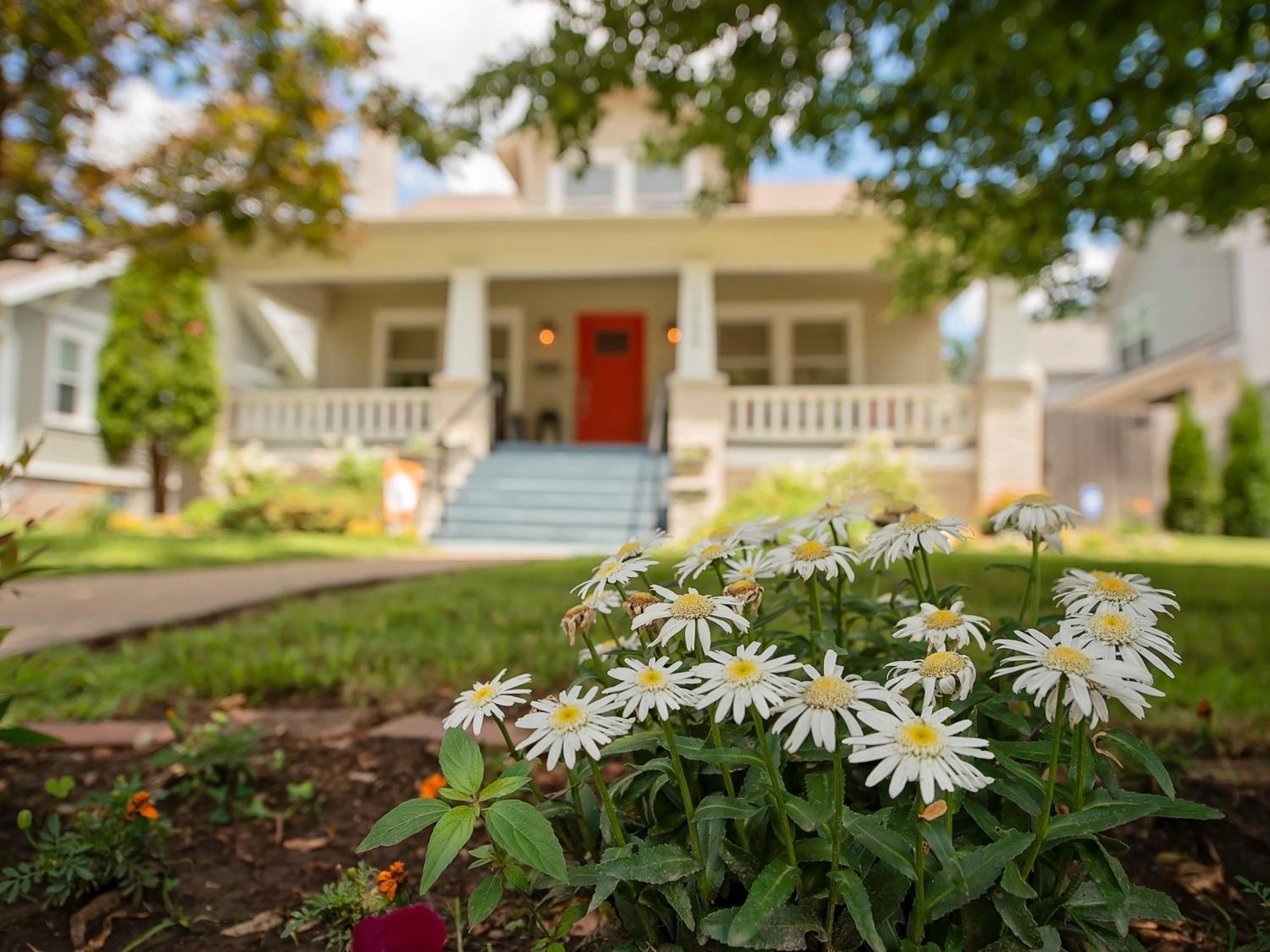 The Cherry St House Near Missouri State University Springfield Exterior photo